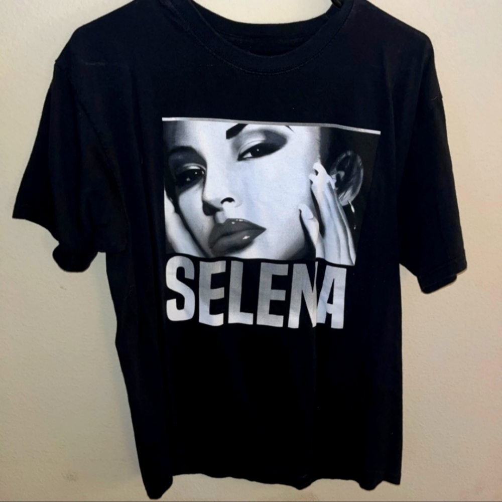 Selena t shirt